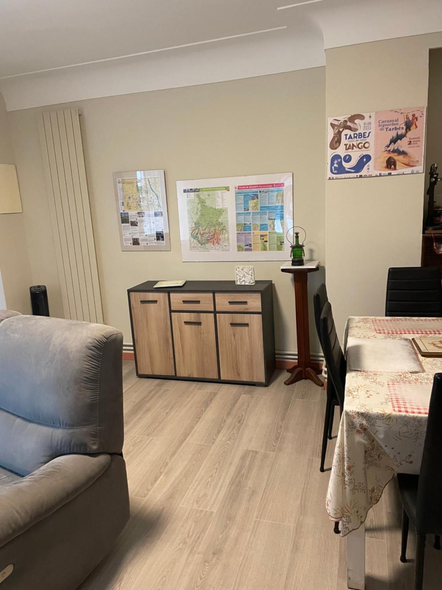Chez Line Et Francis Apartment ตาร์บ ภายนอก รูปภาพ